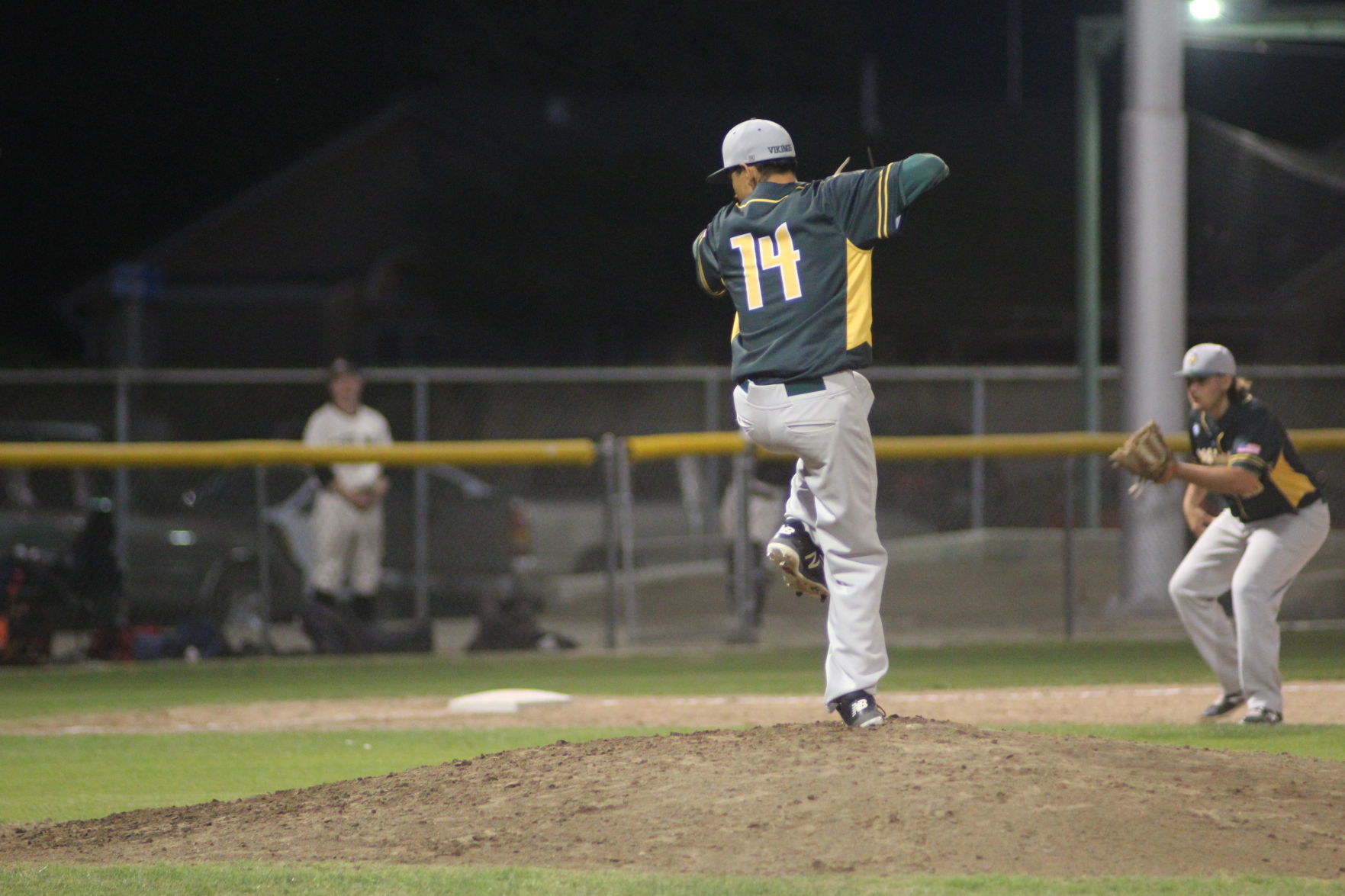 Selma vs Kingsburg baseball